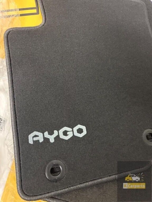 toyota-aygo-mat-set-complet-nouvel-ensemble-dorigine-big-4