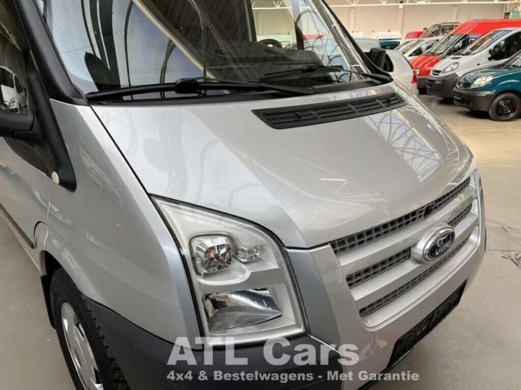 ford-transit-fret-leger-norme-europeenne-5-climatisati-big-5