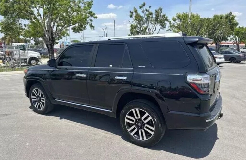 2022-toyota-4runner-limited-4wd-big-6