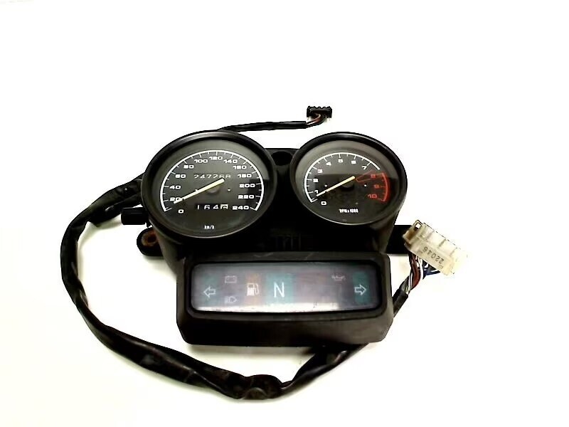 bmw-r-1100-rs-f164-dashboard-big-2