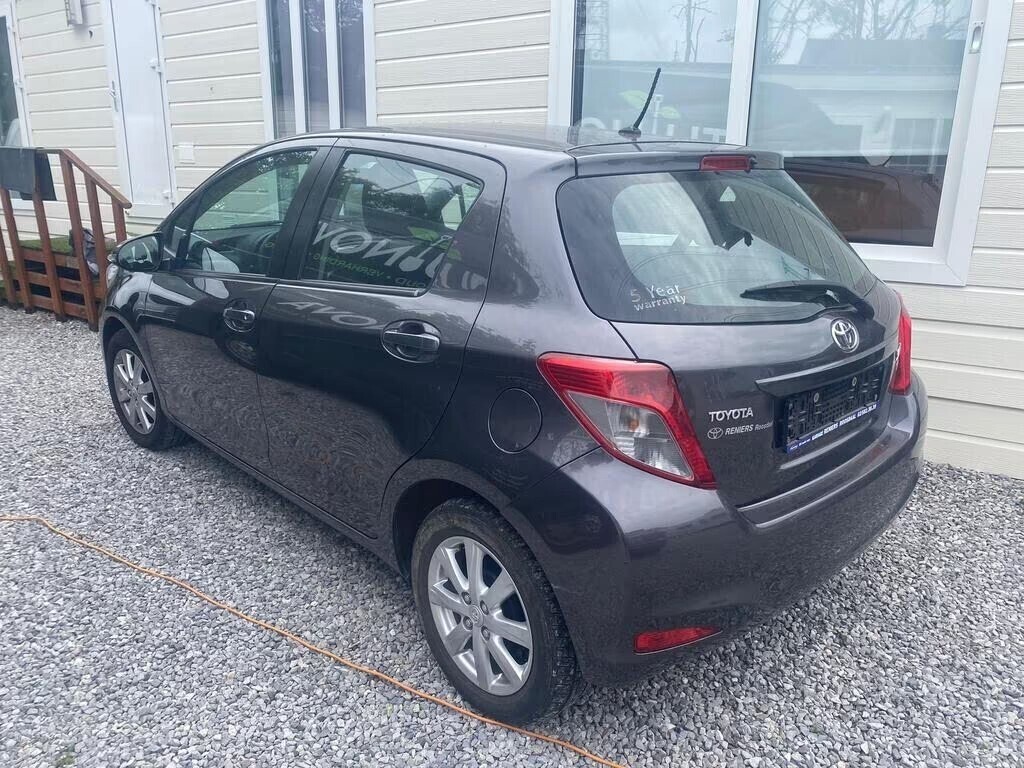 yaris-29000km-13cc-benzine-2014-airco-000km-big-4