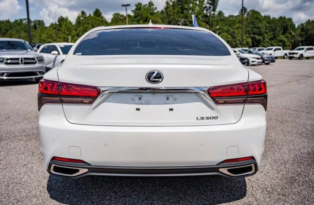 2021-lexus-ls500-35v6-biturbo-big-4