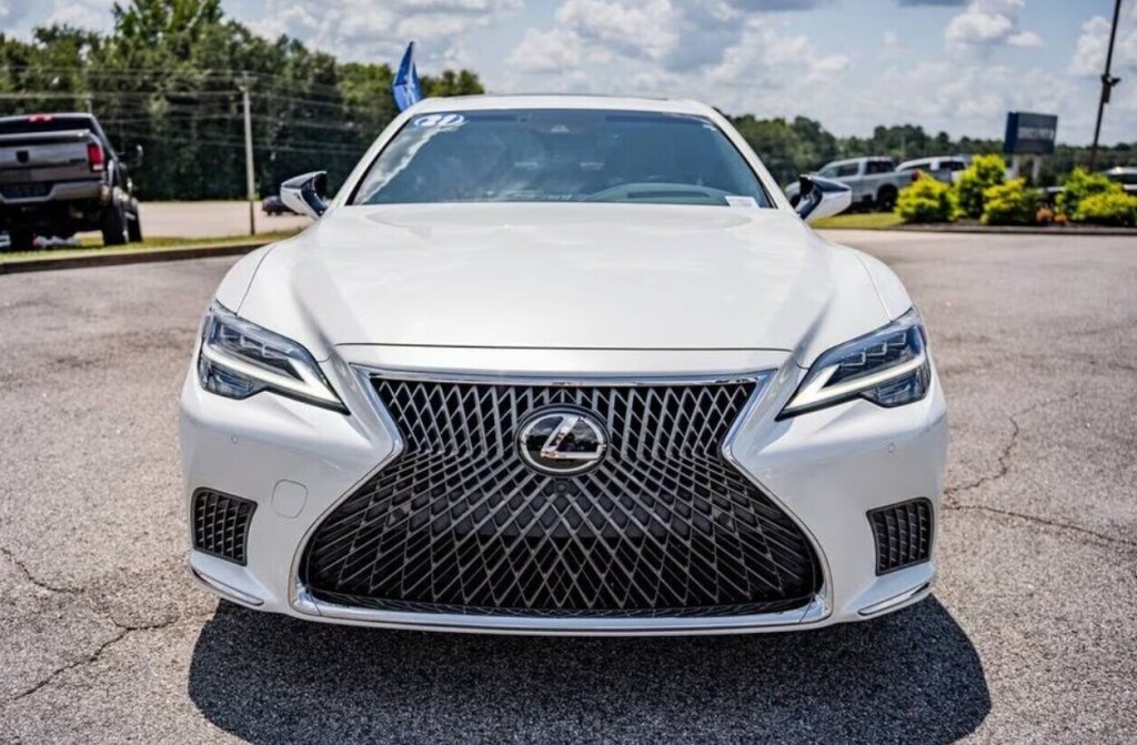 2021-lexus-ls500-35v6-biturbo-big-0