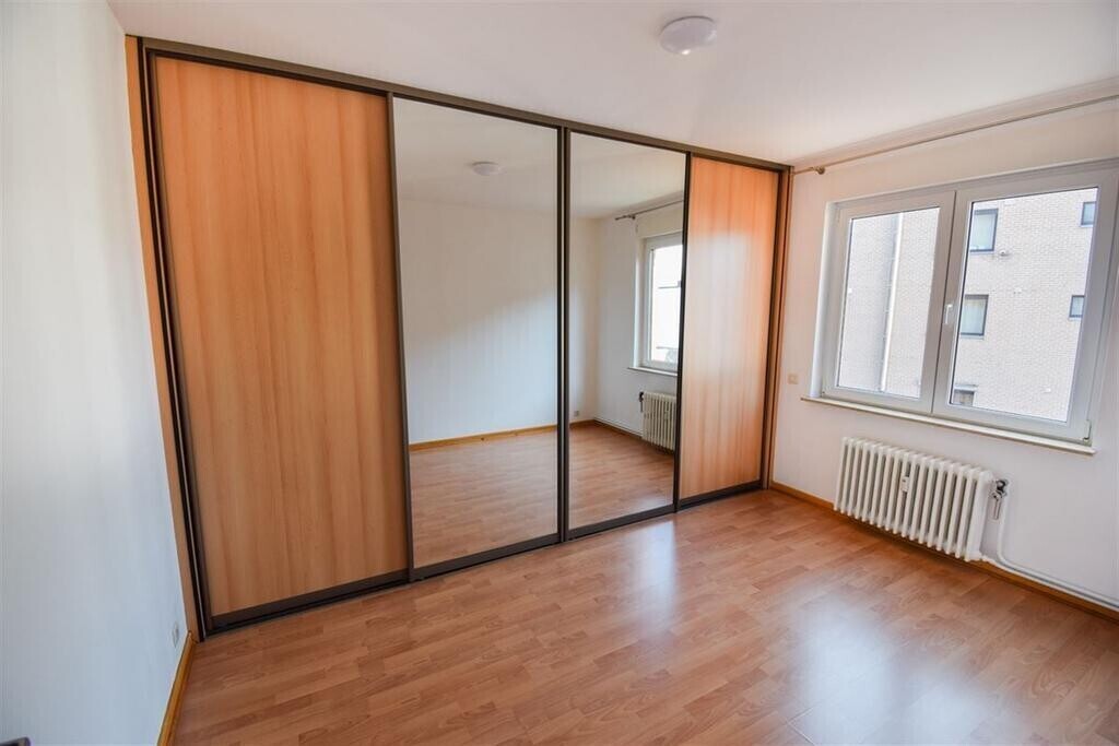 appartement-a-louer-a-embourg-avec-2-chambres-big-2