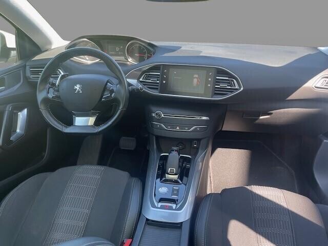 peugeot-308-12-puretech-big-6