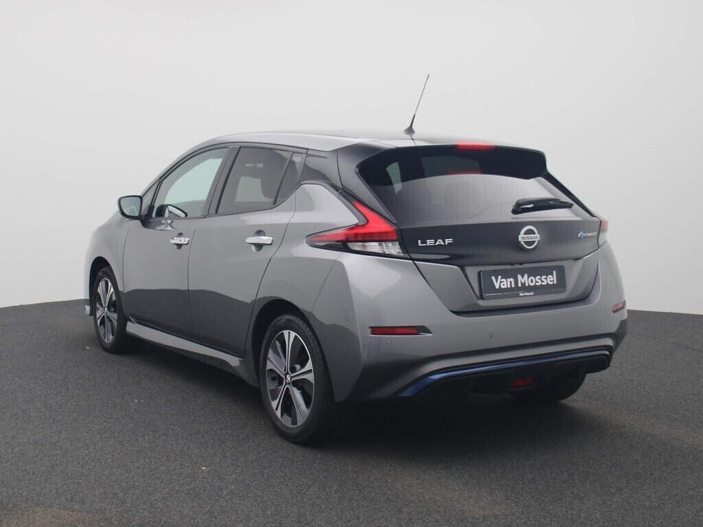 nissan-leaf-e-n-connecta-62-kwh-big-2