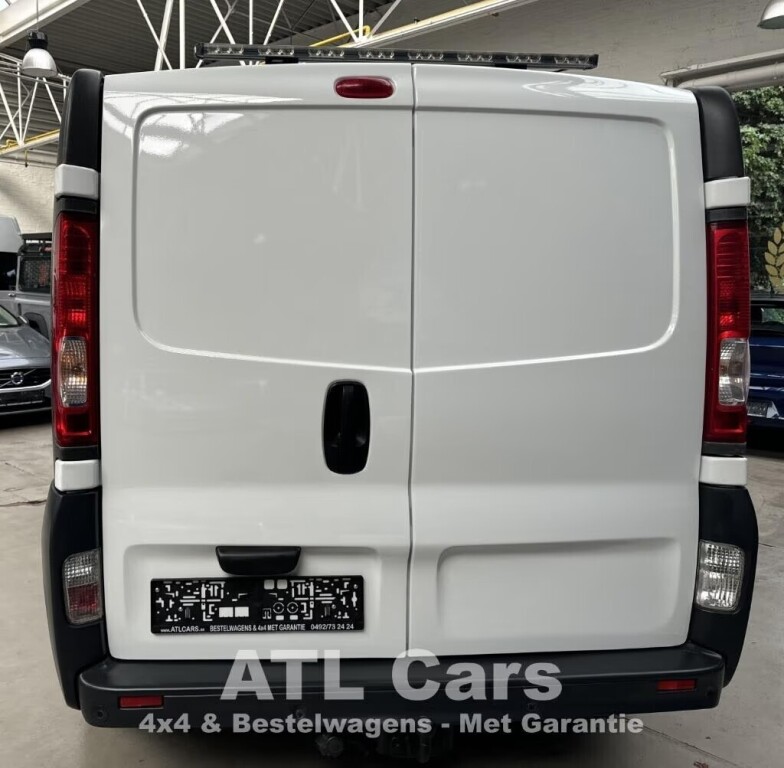 renault-trafic-20diesel-1ste-eigenaar-trekhaak-1j-gar-big-1