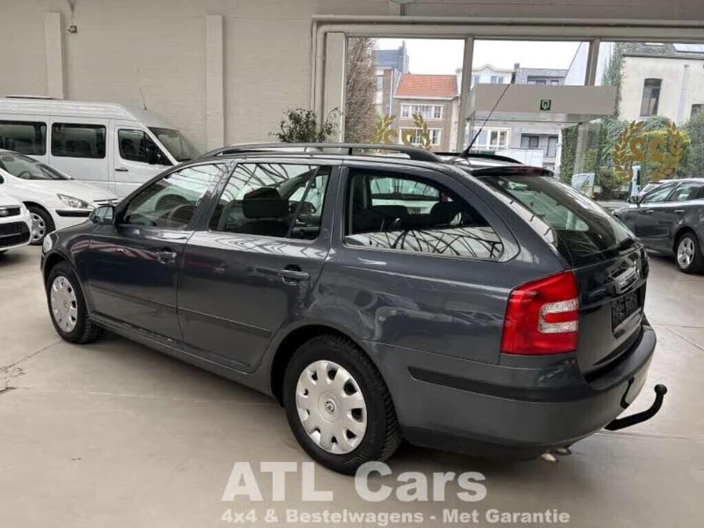 skoda-octavia-99-000-km-1er-proprietaire-1-an-de-gar-big-6