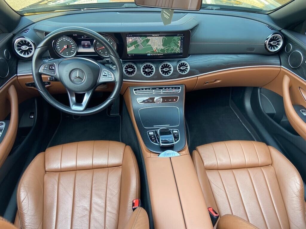 mercedes-benz-e200-cabriolet-voiture-unique-parfait-etat-big-5