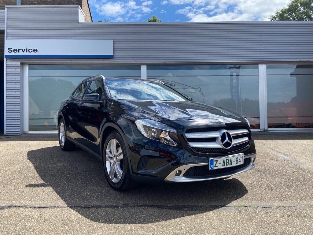 mercedes-benz-gla-220-cdi-4-matic-navi-camera-ventilateur-big-2