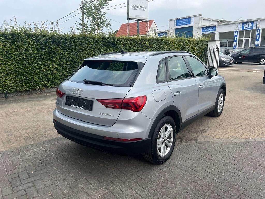 audi-q3-45-tfsi-e-platinumlederlednavigatiesur-camera-big-4