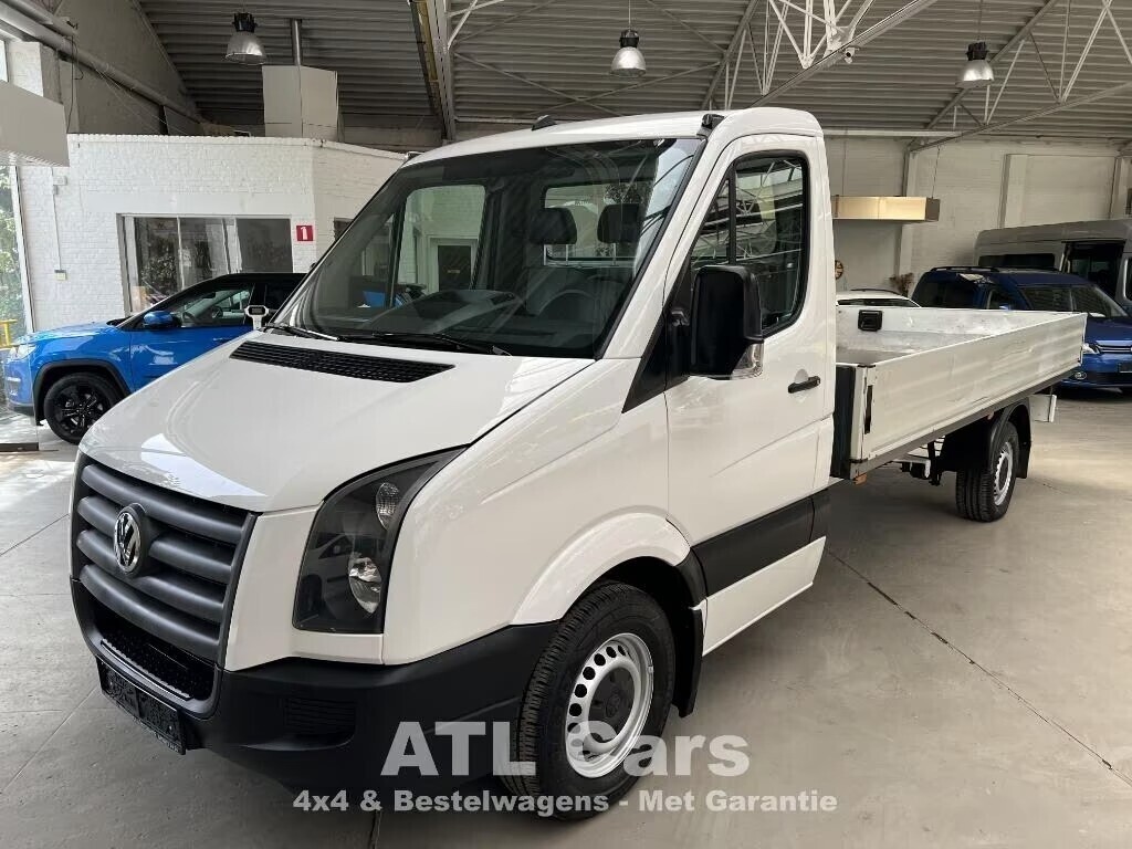 volkswagen-crafter-20-diesel-ex-overheid-lang-trekhaa-big-4