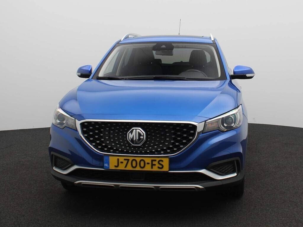 mg-zs-ev-luxury-45-kwh-big-1