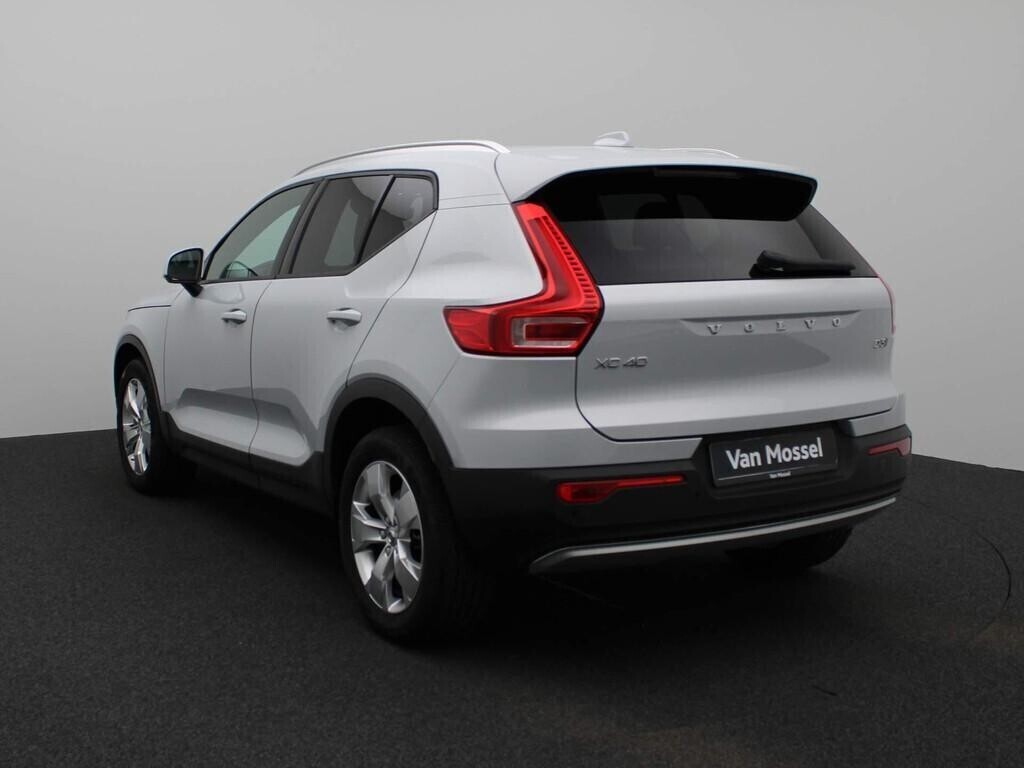 volvo-xc40-20-d3-awd-momentum-big-4