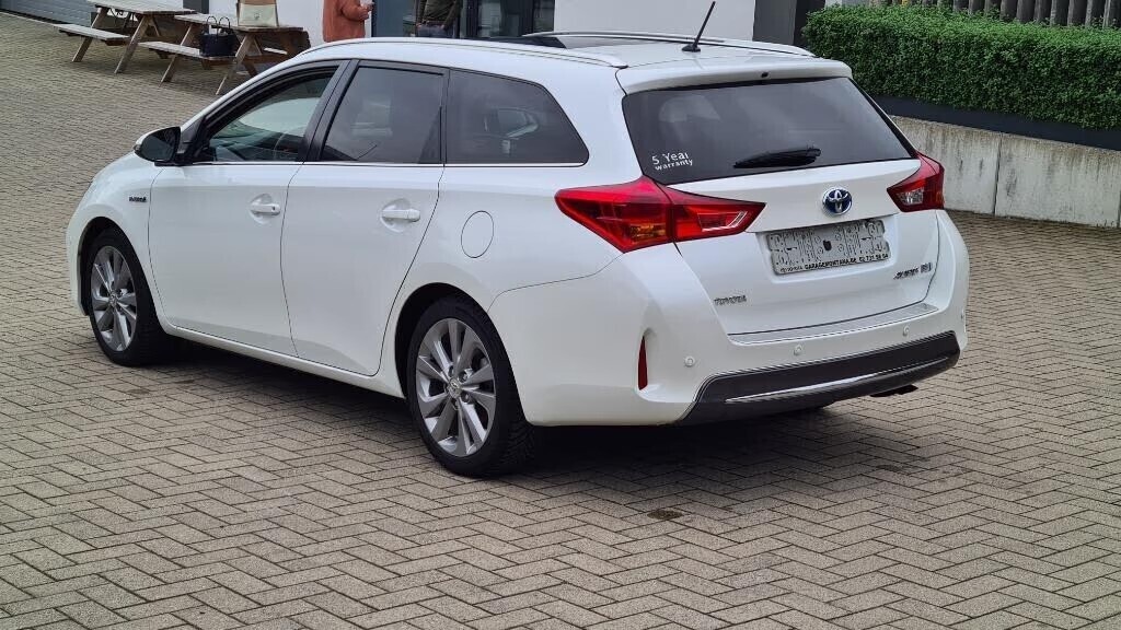 toyota-auris-hybrid-18-benzineelec-annee-2015-153000km-big-7