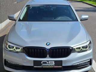 *** Bmw 520dA - Sportline - Camera - Cuir - Garantie ***