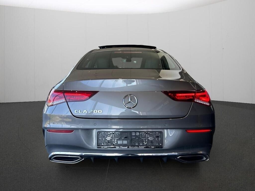 mercedes-benz-cla-klasse-200-coupe-big-1