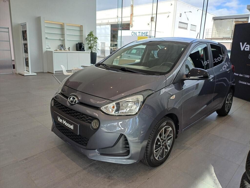 hyundai-i10-10-comfort-5-zits-big-3