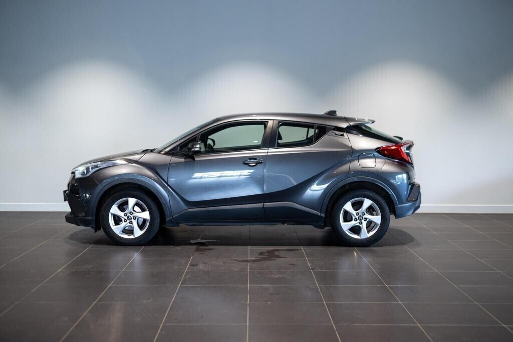 toyota-c-hr-12-turbo-2wd-big-2