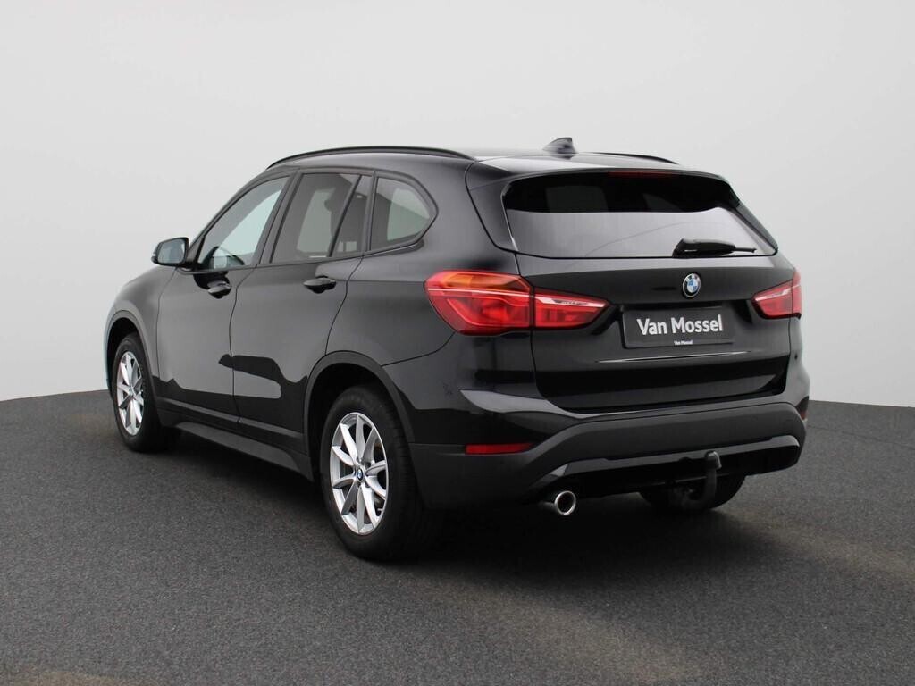 bmw-x1-sdrive18i-executive-big-3