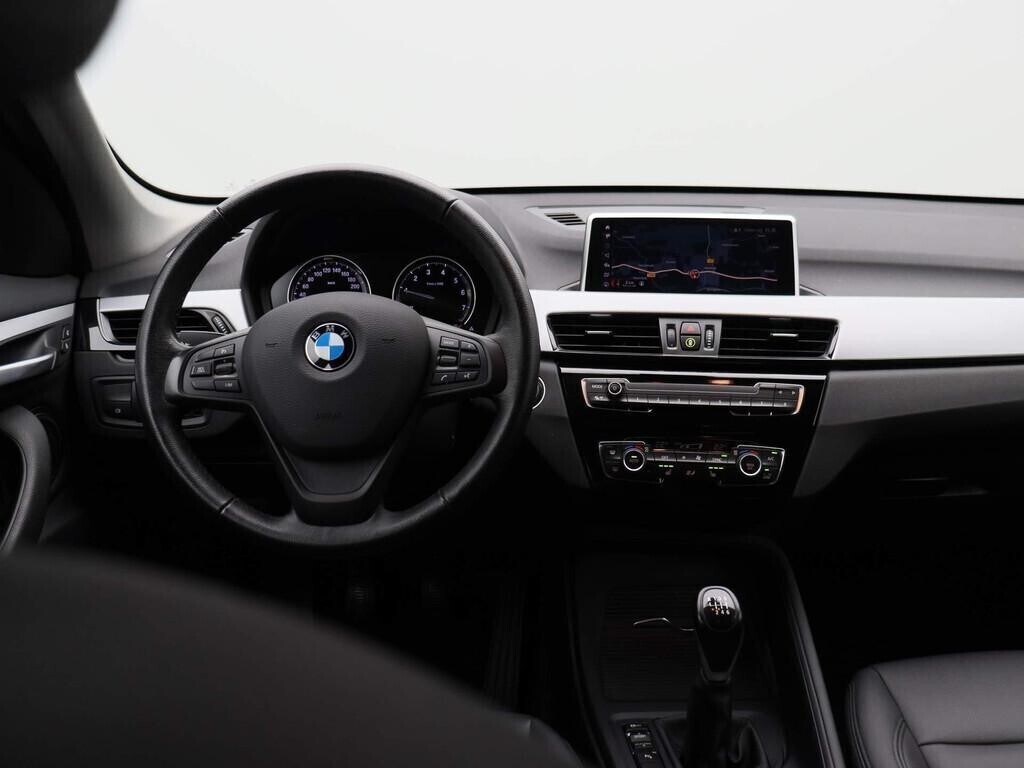 bmw-x1-sdrive18i-executive-big-6