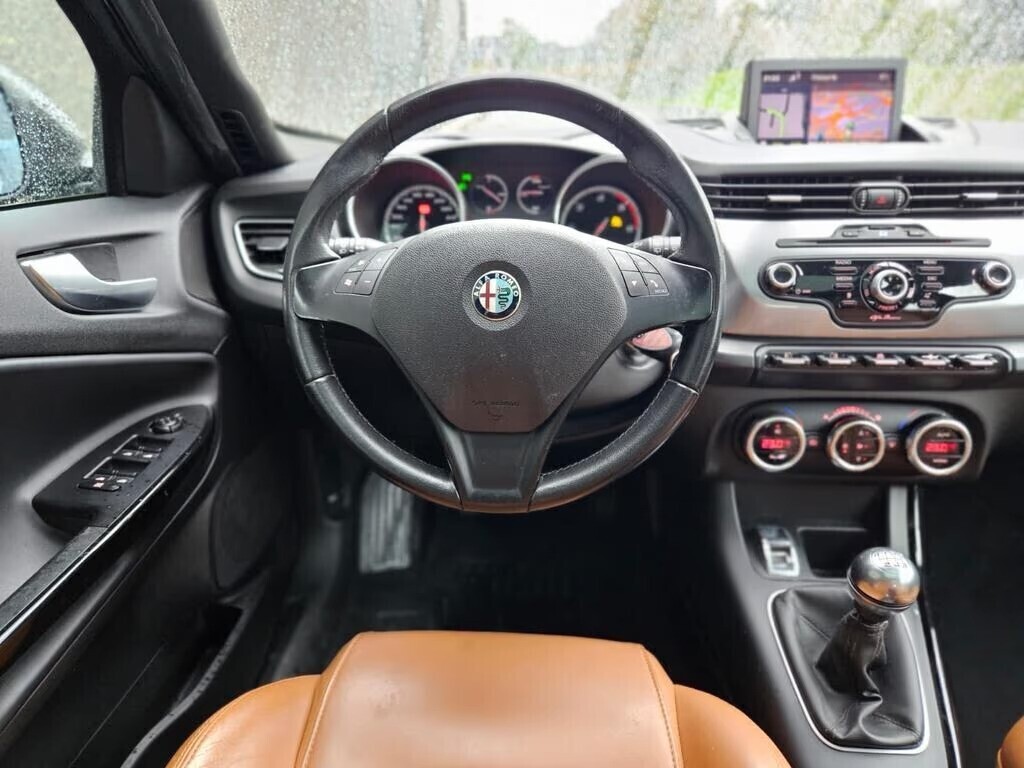 alfa-romeo-giulietta-20-jtd-full-option-garantie-big-6