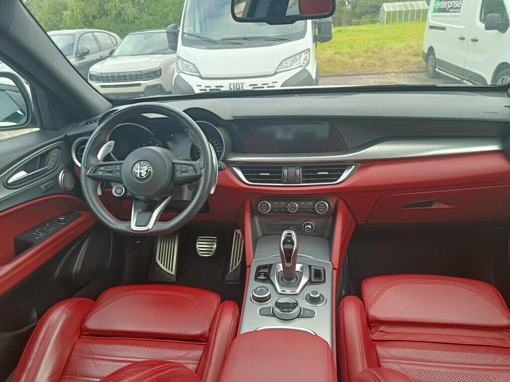 alfa-romeo-stelvio-22-jtd-awd-veloce-big-8