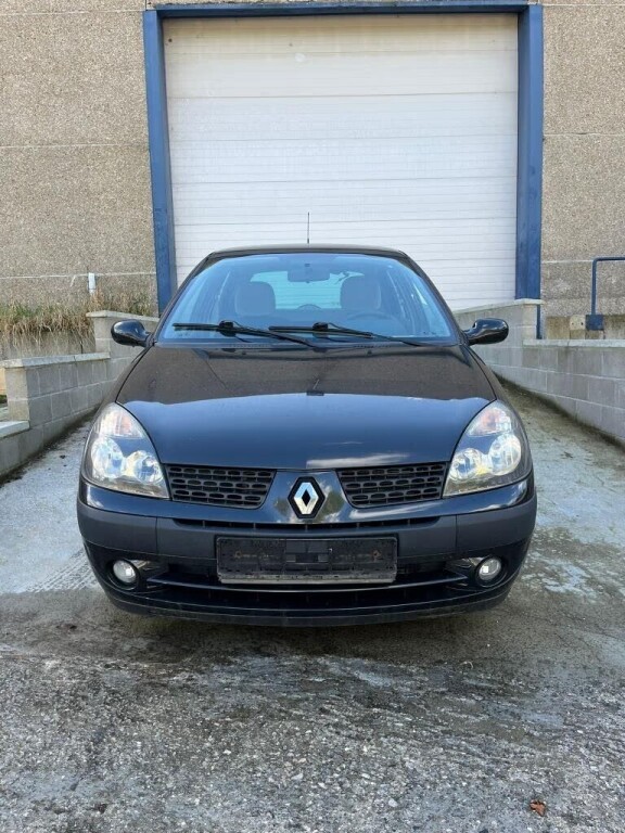 renault-clio-12i-privilege-big-7