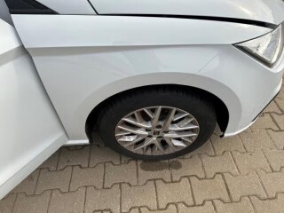 Scherm rechts-voor van een Seat Ibiza (LS9R)