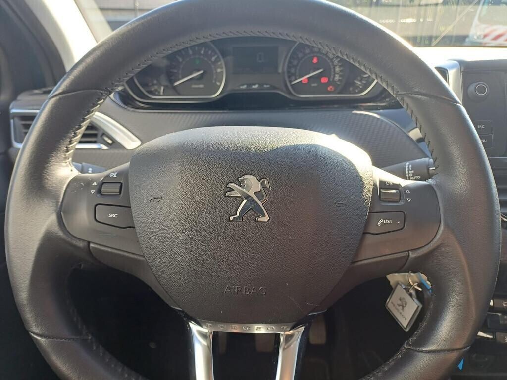 peugeot-2008-12-puretech-active-big-9