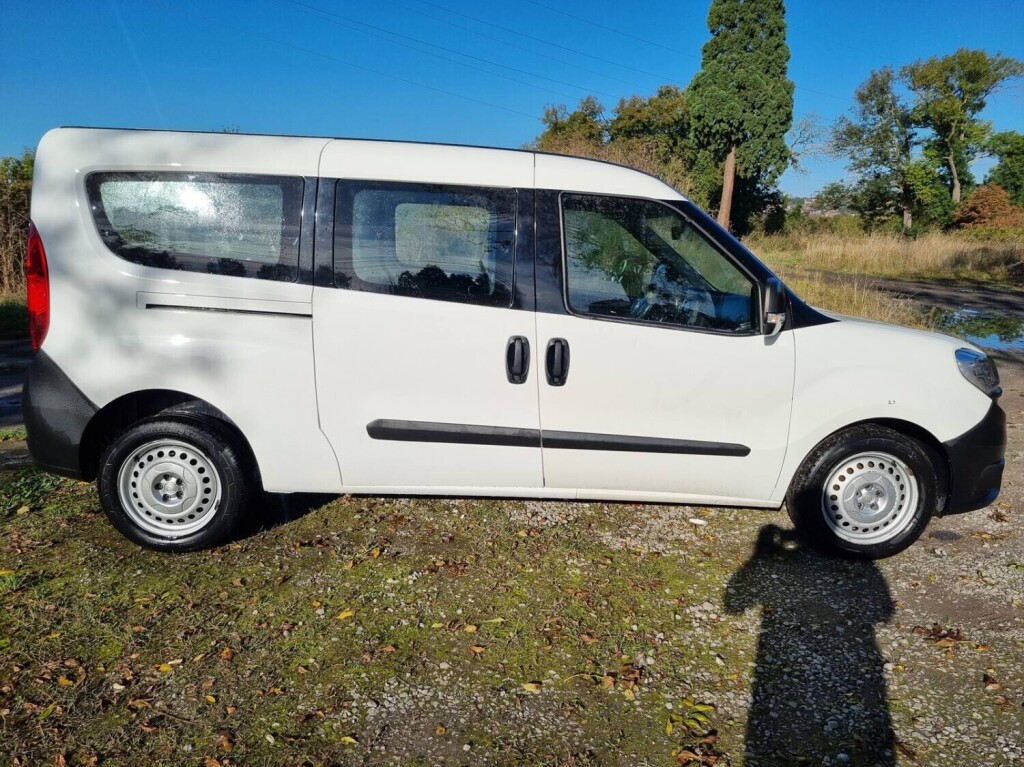 fiat-doblo-maxi-long-chassis-2017-euro6-13jtd-95cv-98900km-big-2