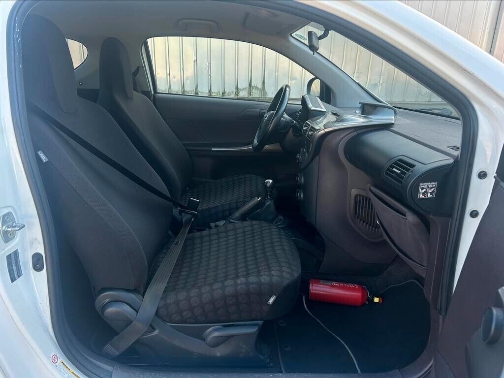 toyota-iq-10i-airco-113000km-big-7