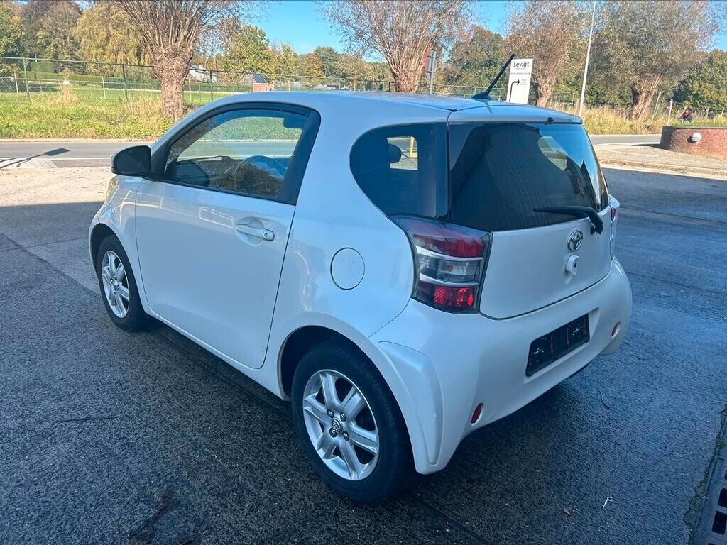 toyota-iq-10i-airco-113000km-big-2