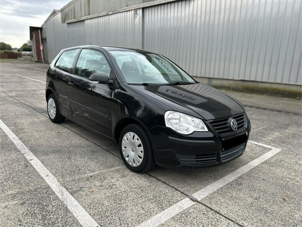 volkswagen-polo-12i-66000km-big-0