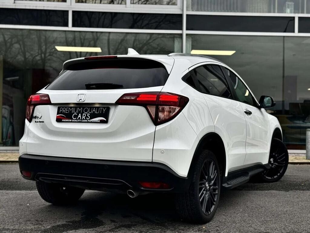 honda-hr-v-black-edition-cam-line-assist-pano-leathe-big-2