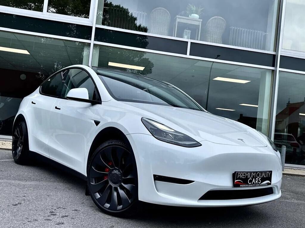 tesla-model-y-performance-trekhaak-slechts-12996-km-big-1