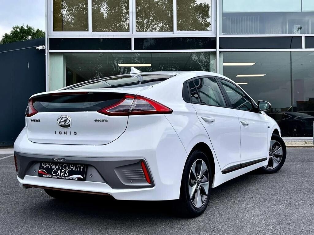 hyundai-ioniq-e-ioniq-28-kwh-premium-camera-apple-carpla-big-2