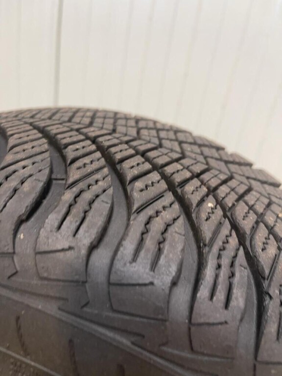 orginele-velg-en-banden-in-goeie-staat-225-45-17-audi-vw-big-4