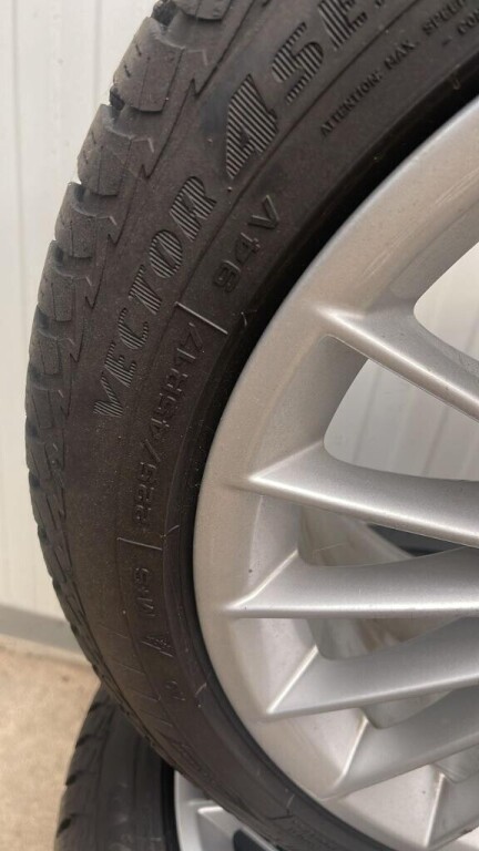 orginele-velg-en-banden-in-goeie-staat-225-45-17-audi-vw-big-5