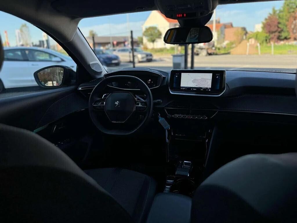 peugeot-208-faro-yellow-carplay-camera-virtual-14000-big-8