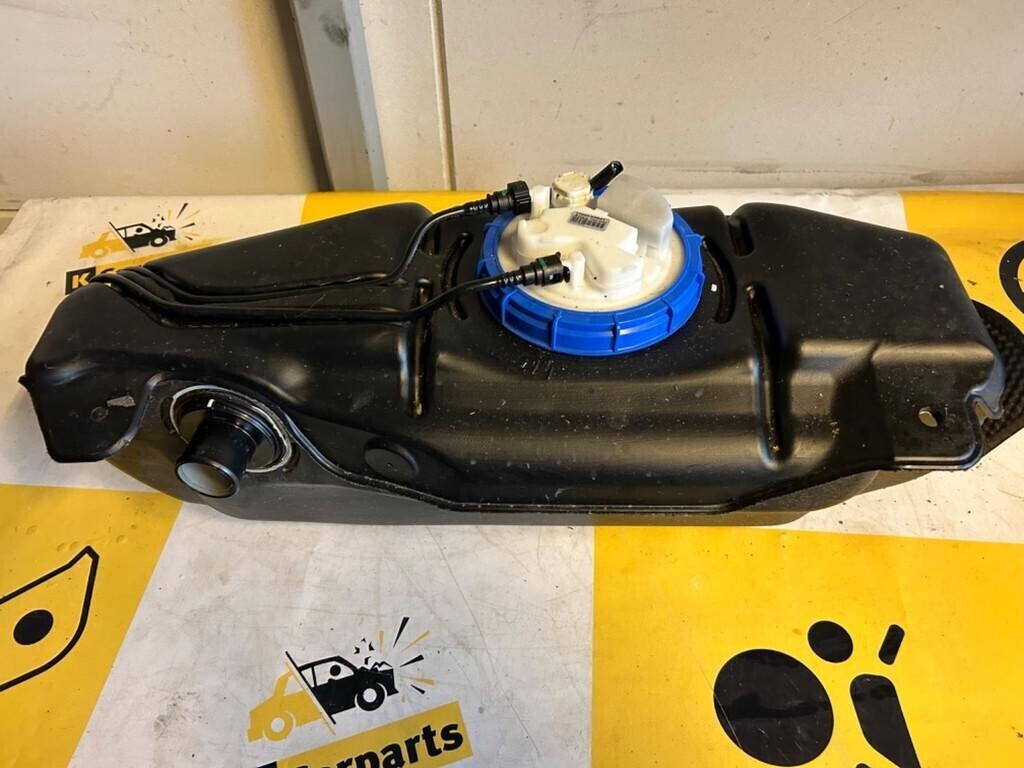 toyota-aygo-r-servoir-de-carburant-77001-0h050-dorigine-big-1