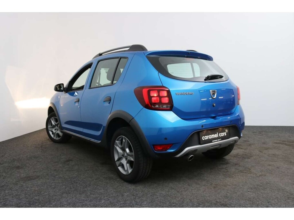 dacia-sandero-stepway-camerasensoren-achtergpscruise-control-big-2