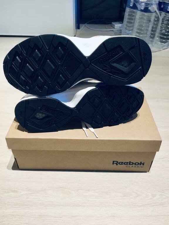 reebok-aztrek-pointure-37-60eur-neuves-livraison-bxl-big-4