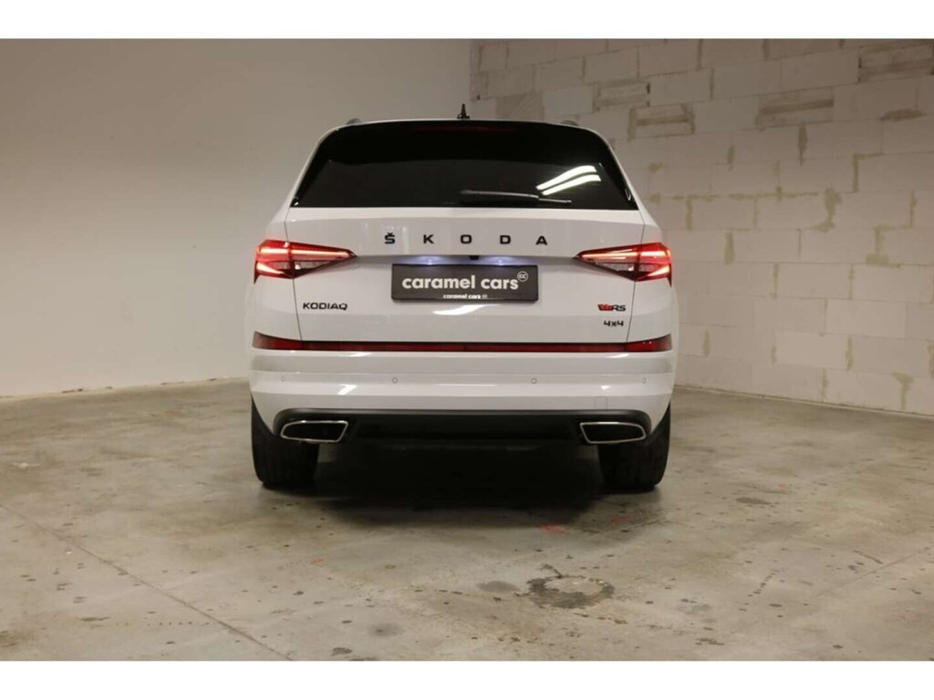 skoda-kodiaq-20-tsi-rs-4x4-btw-aftrekbaarledledergpscarpl-big-3