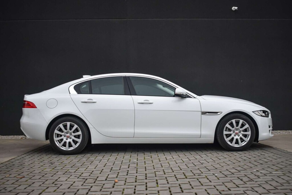 jaguar-xe-20-d-zetelverwarming-camera-big-1