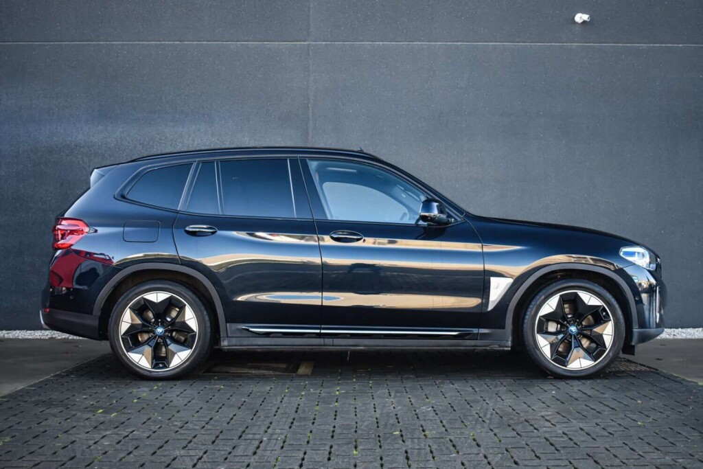 bmw-ix3-74-kwh-impressive-360-hk-pano-big-3