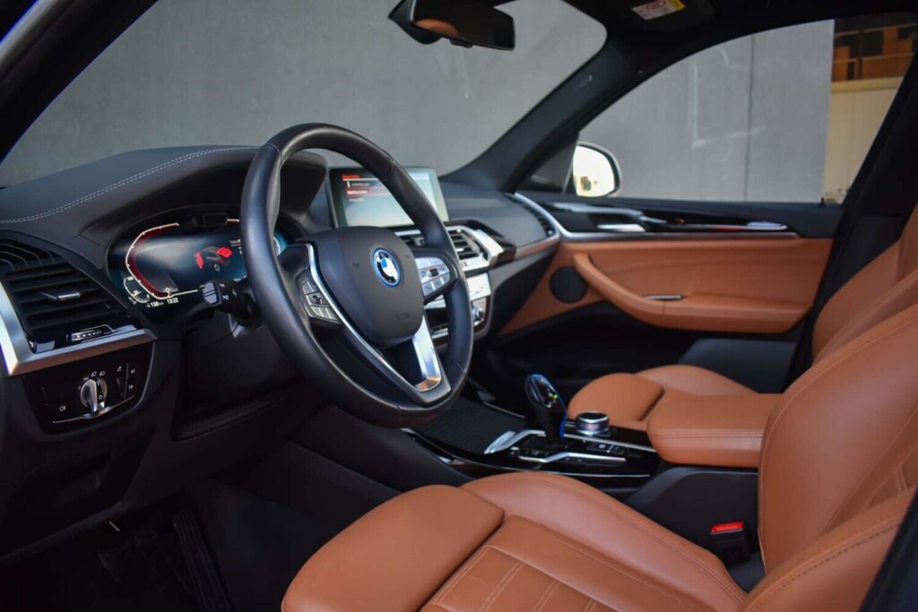 bmw-ix3-74-kwh-impressive-360-hk-pano-big-7