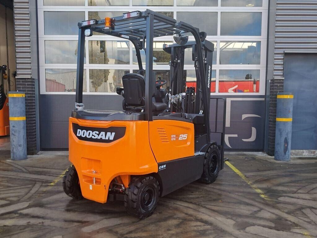 doosan-b25x-7-plus-big-3