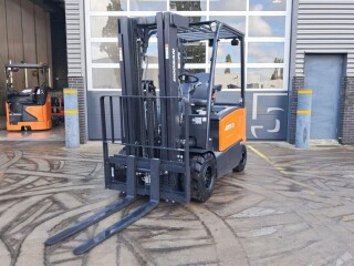 Doosan B25X-7 Plus