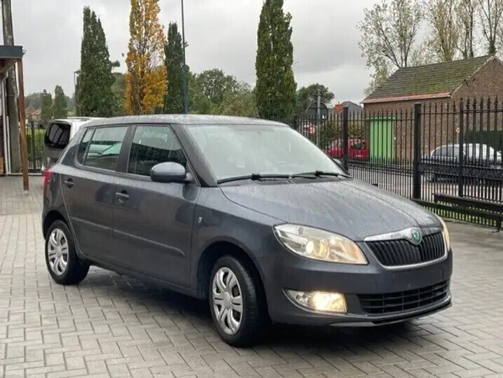 skoda-fabia-12tdi-euro5-5-deurs-airco-big-3